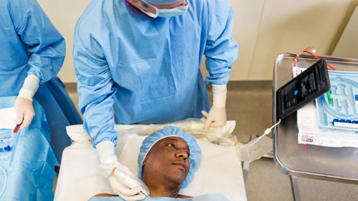 Pati&euml;nt maakt zich klaar voor operatie