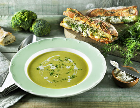 Brocollisoep met kruidenroomkaas en dille - SoupMaker
