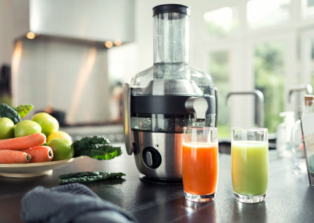 Des jus faits maison avec des ingr&eacute;dients frais